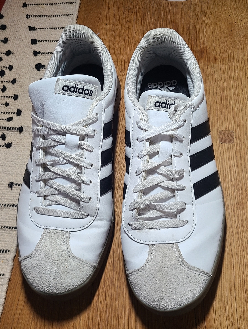 adidas Men’s White & Black Classic Sneakers